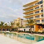 Modern Loft In Resort-Style Condo - Cartagena