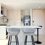 Modern Loft In Resort-Style Condo - Cartagena